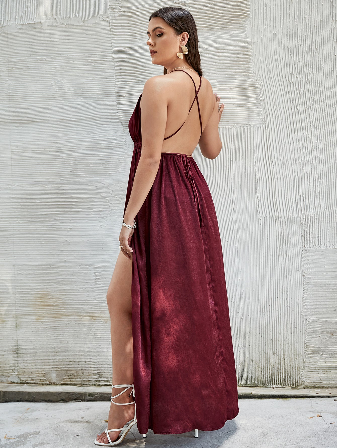 Plus Size Crisscross Side Split Plunge Velvet Maxi Dress